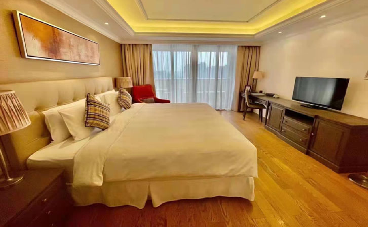 Grand Summit - Image 4