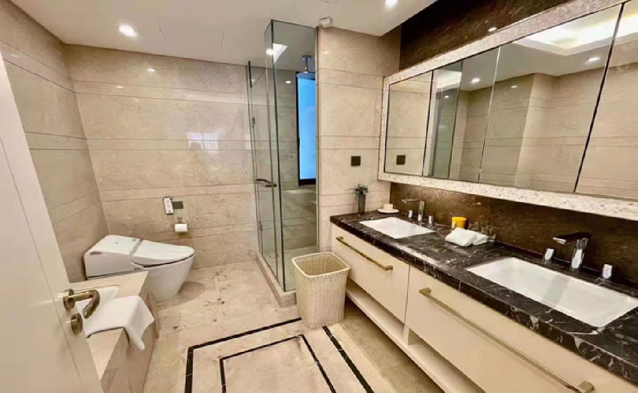 Grand Summit - Image 8