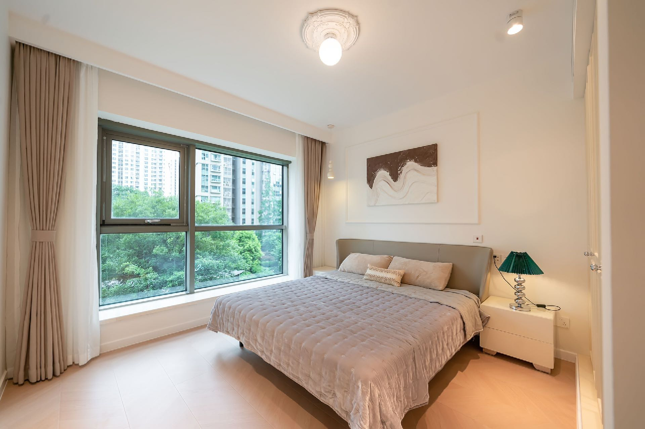 Eight Park Avenue - Image 8