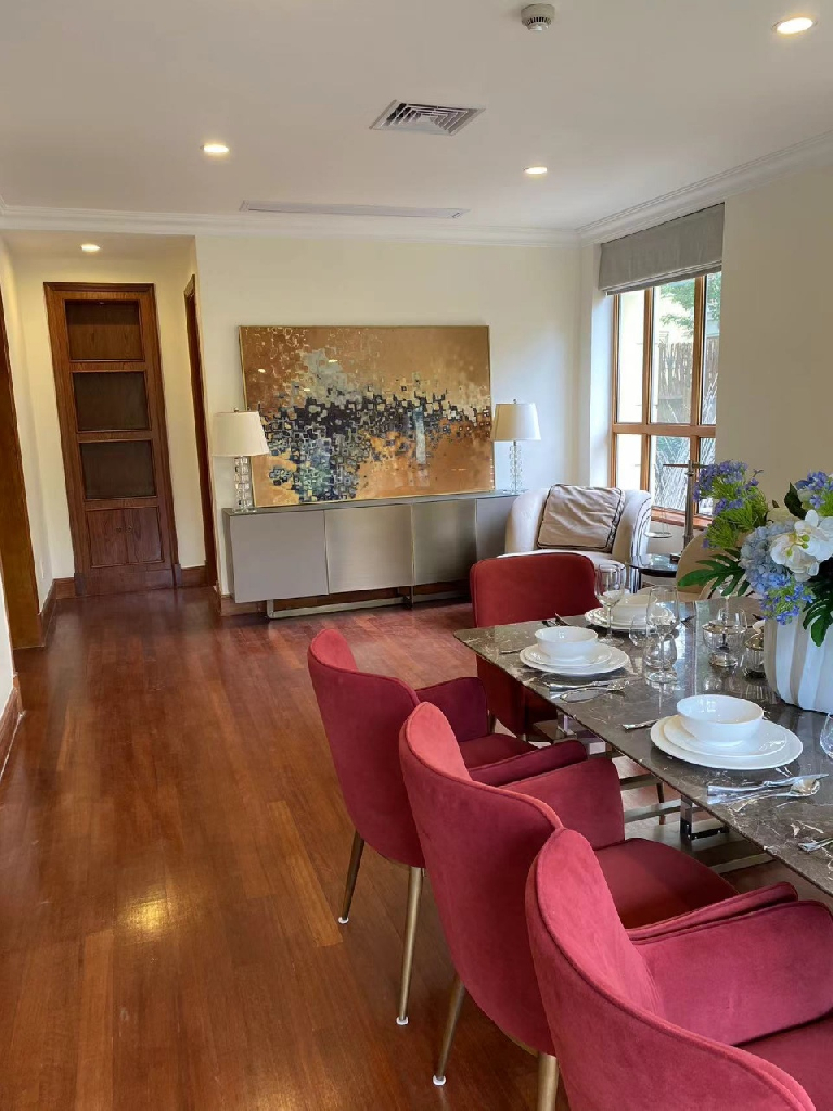 Le Chateau - Image 6