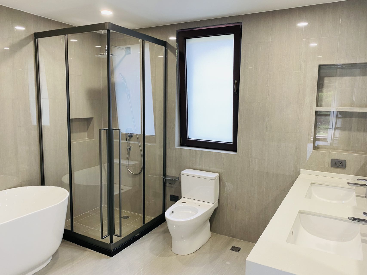 Jasmine Garden - Image 13