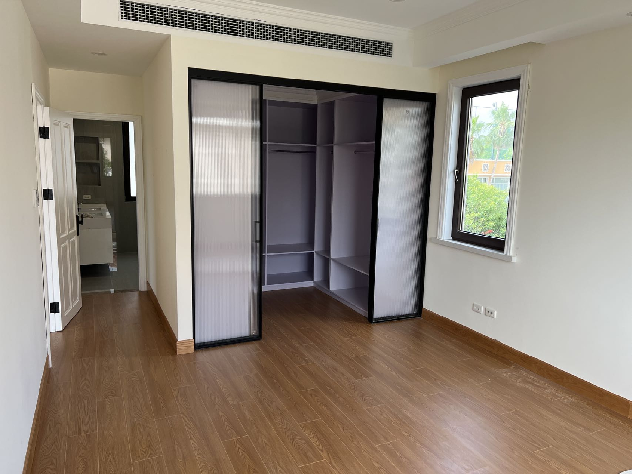 Jasmine Garden - Image 8