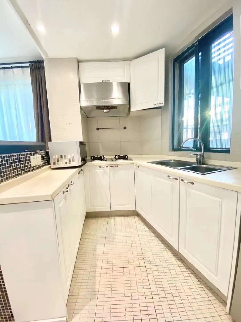 Top of City - Image 8