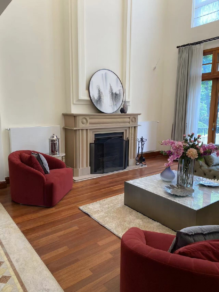 Le Chateau - Image 2