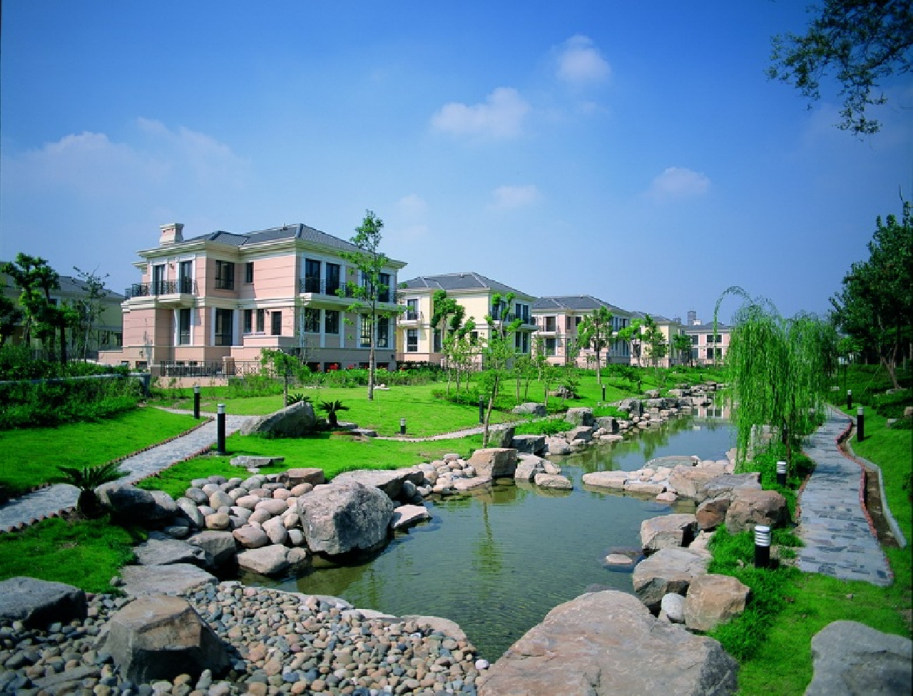 Le Chateau - Image 7