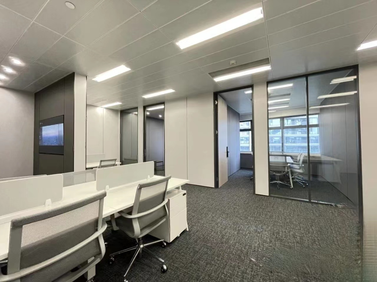 Hong Kong Prosperity Tower - Image 6