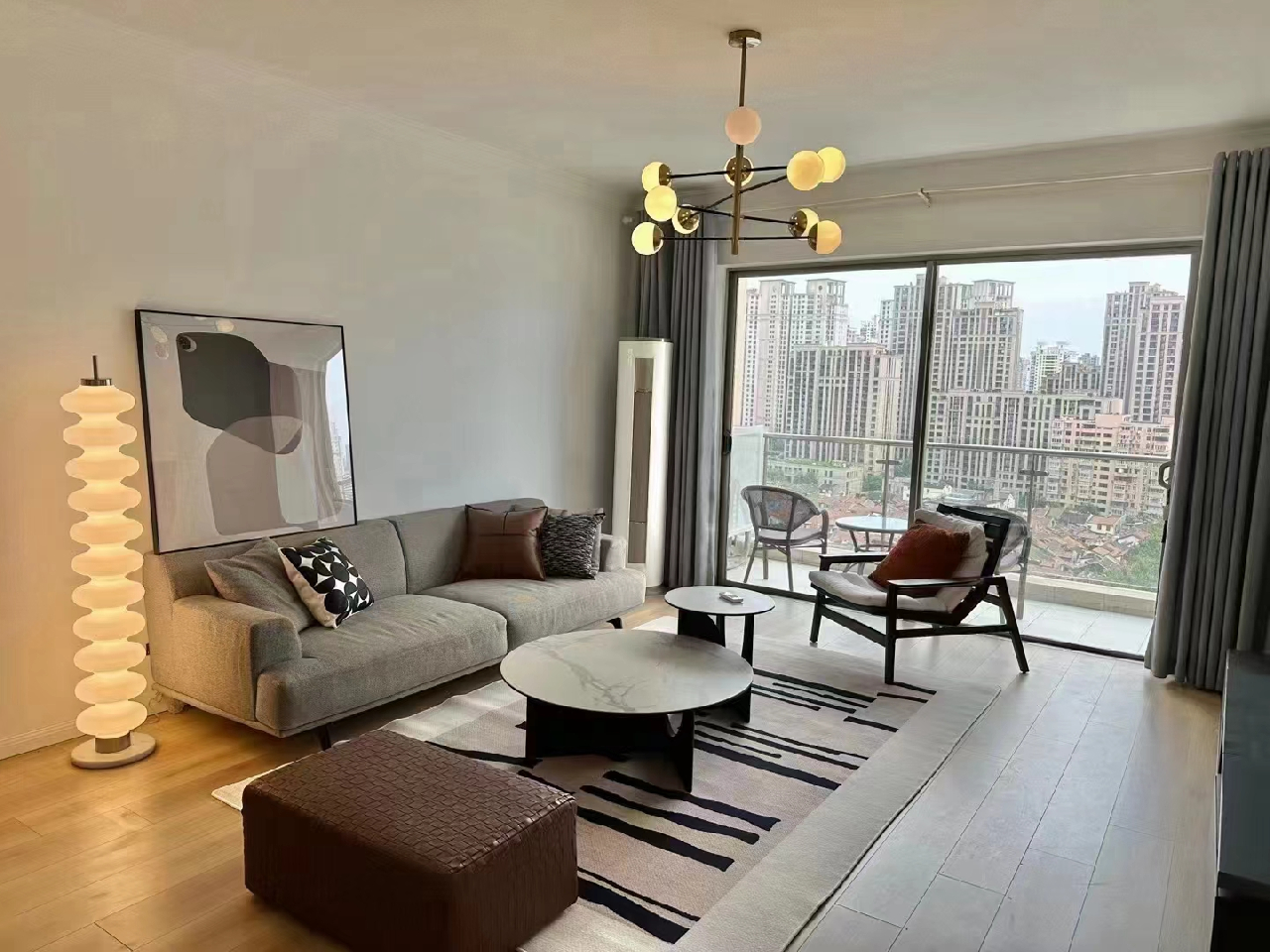 The Lakeville - Image 5