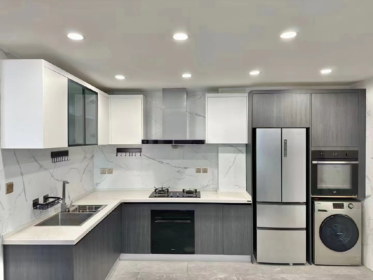 The Lakeville - Image 2