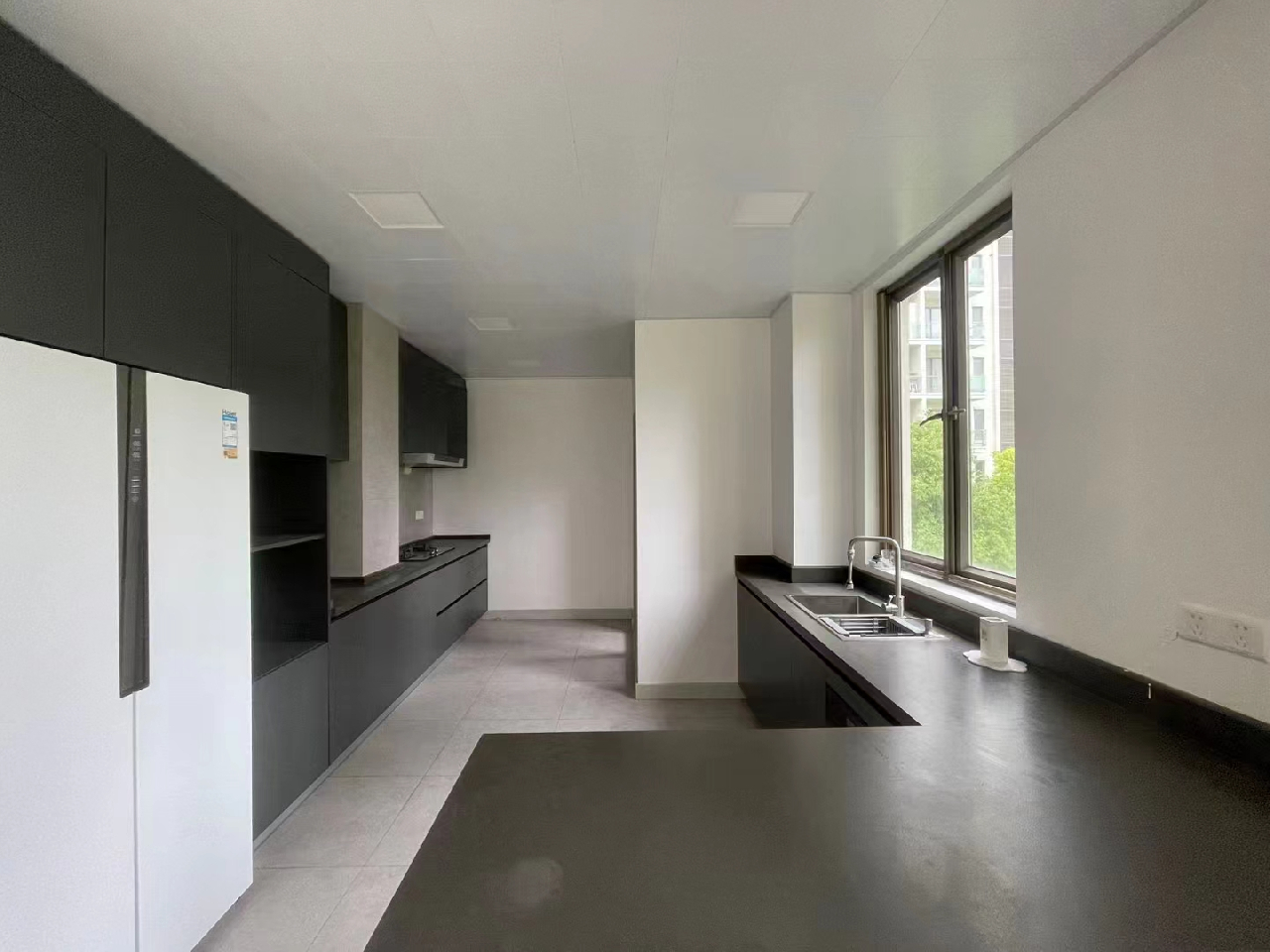 The Lakeville - Image 8