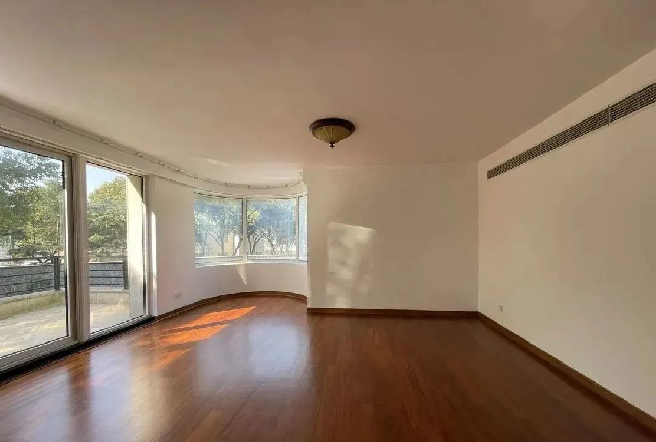 Hillcas Villas - Image 2