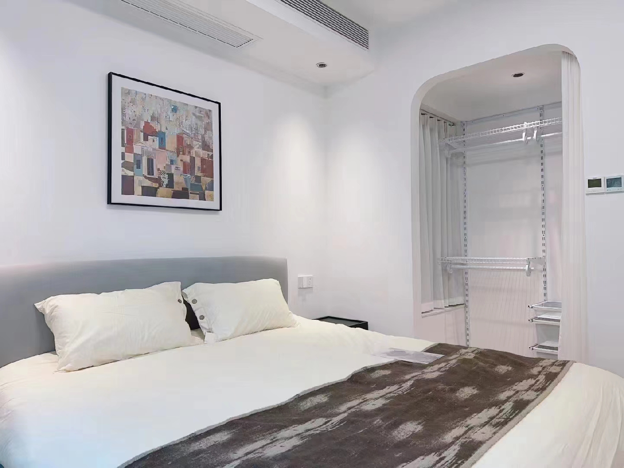 Eight Park Avenue - Image 2