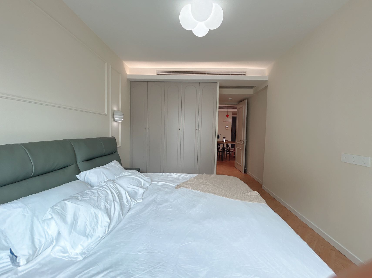 Eight Park Avenue - Image 7