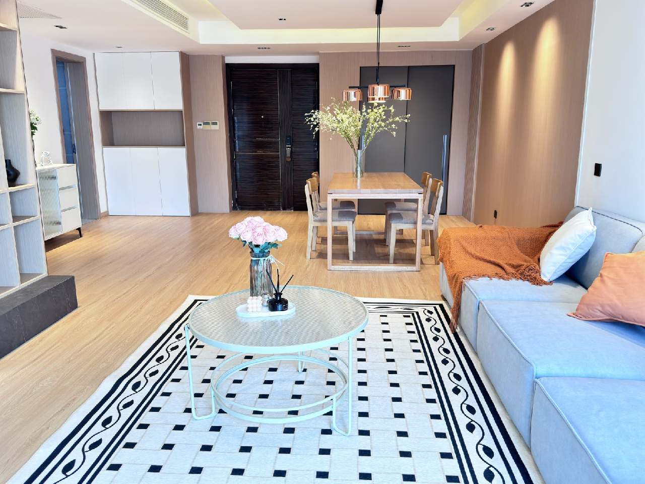 Eight Park Avenue - Image 7