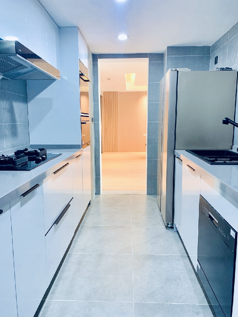 Eight Park Avenue - Image 4