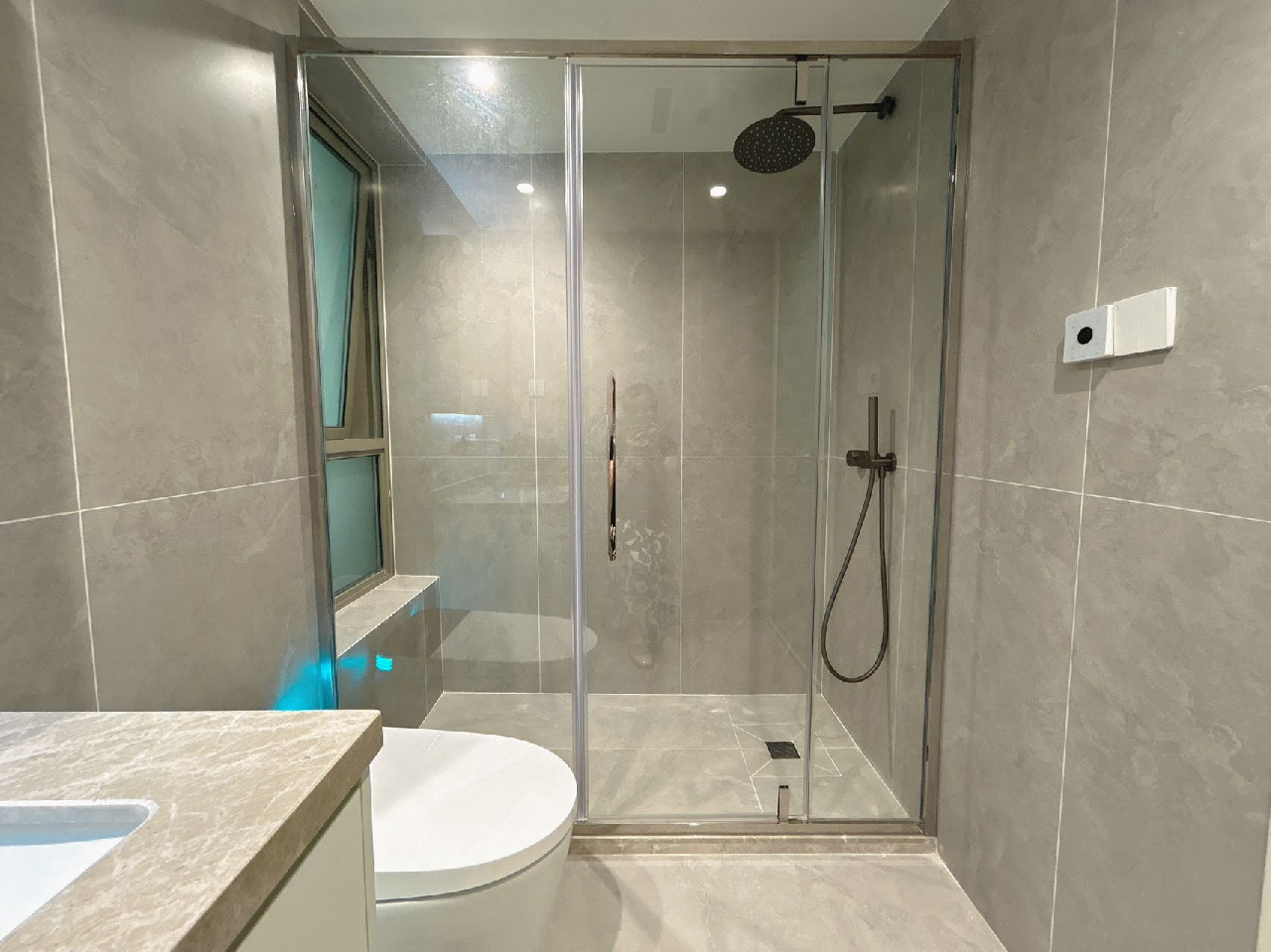 Eight Park Avenue - Image 13