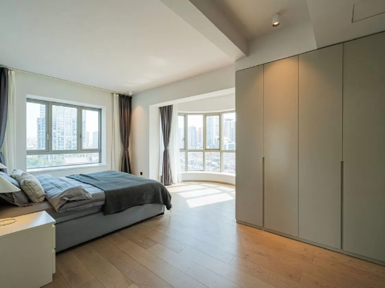 Jing An Four Seasons - Image 5