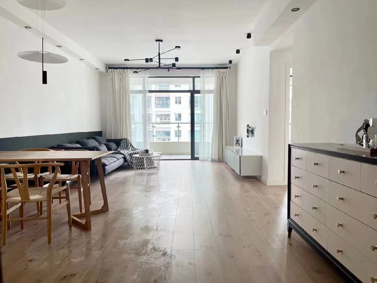 Top of City - Image 6