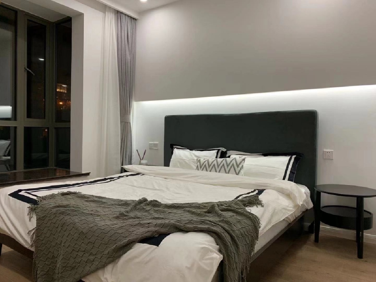 Top of City - Image 6