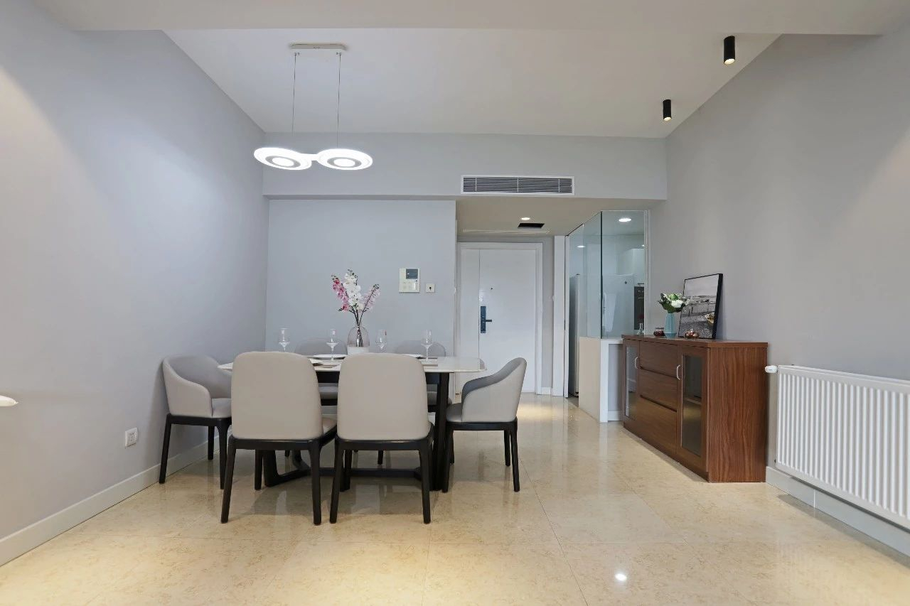 Jing An Four Seasons - Image 2