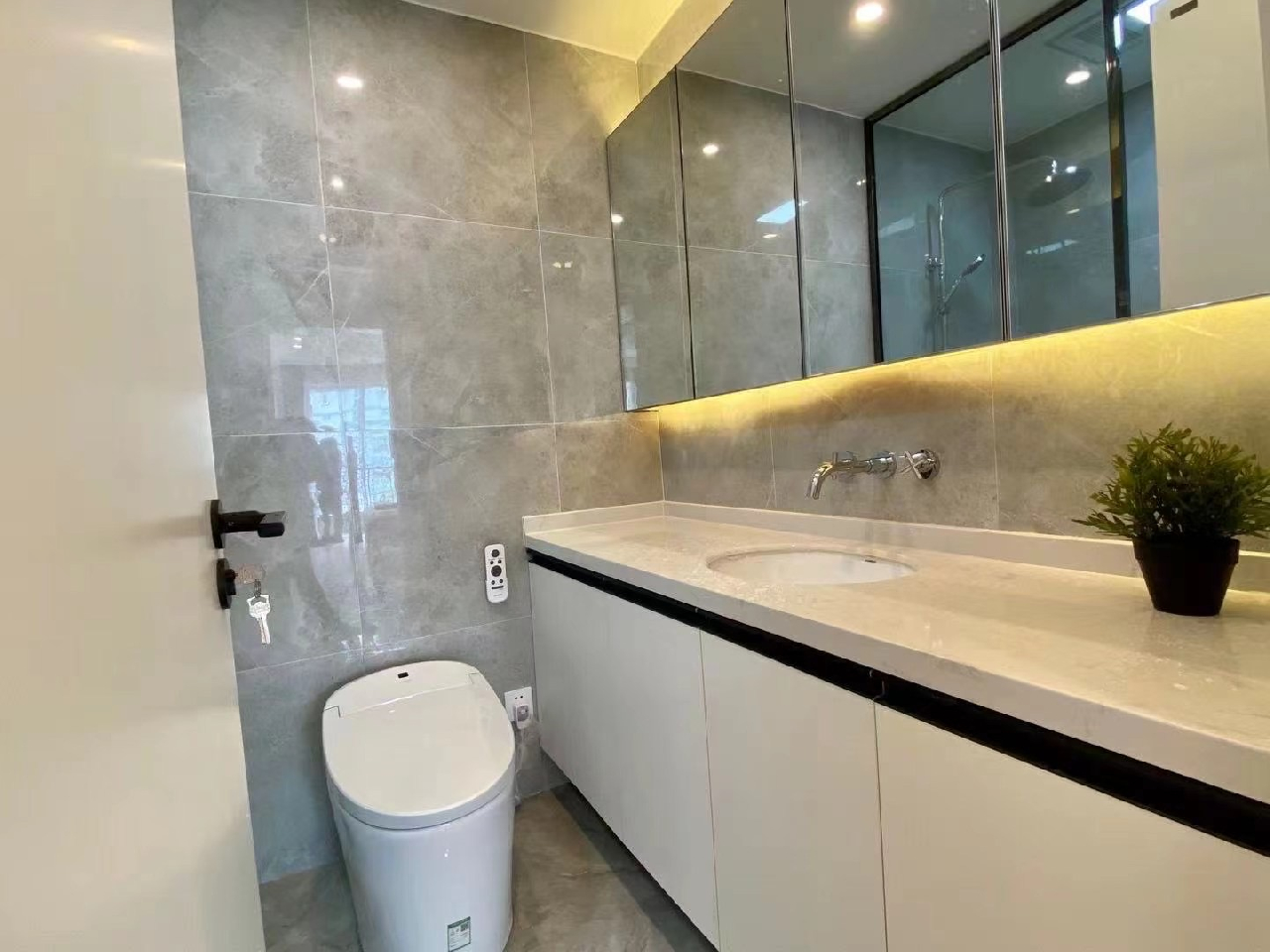 City Castle - Image 7