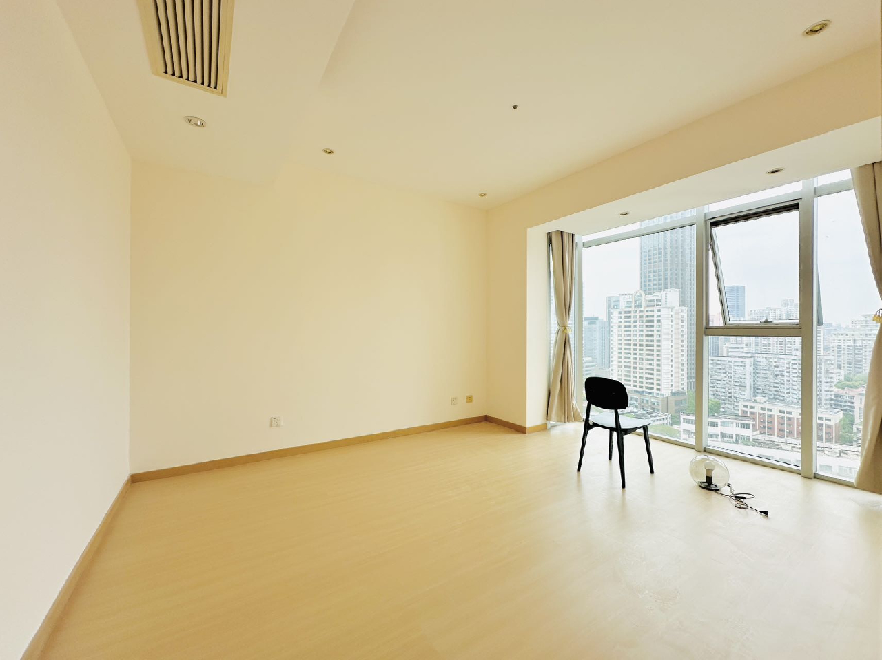 Crystal Pavilion - Image 8