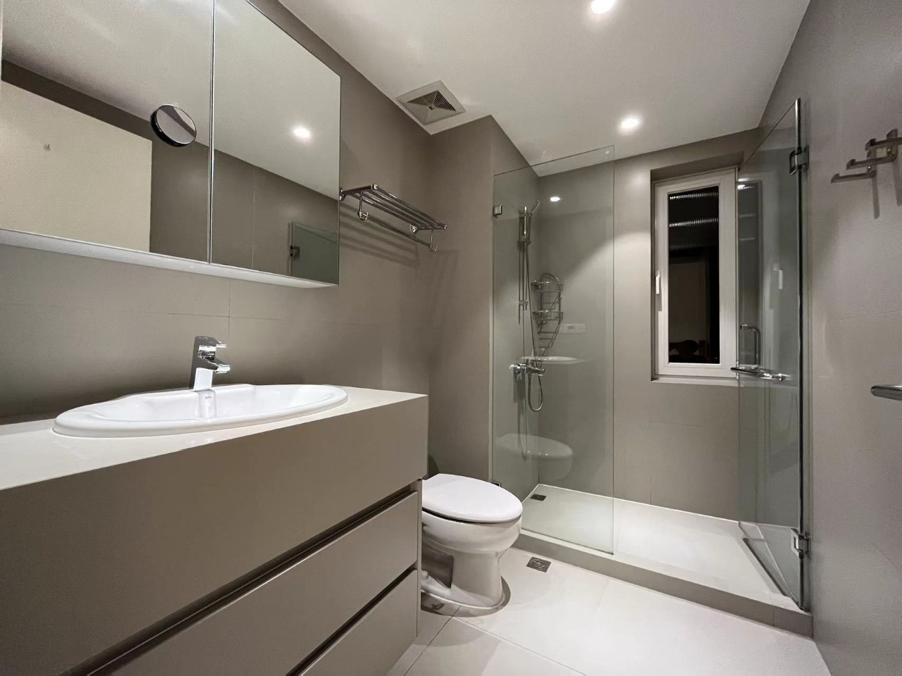 Crystal Pavilion - Image 10