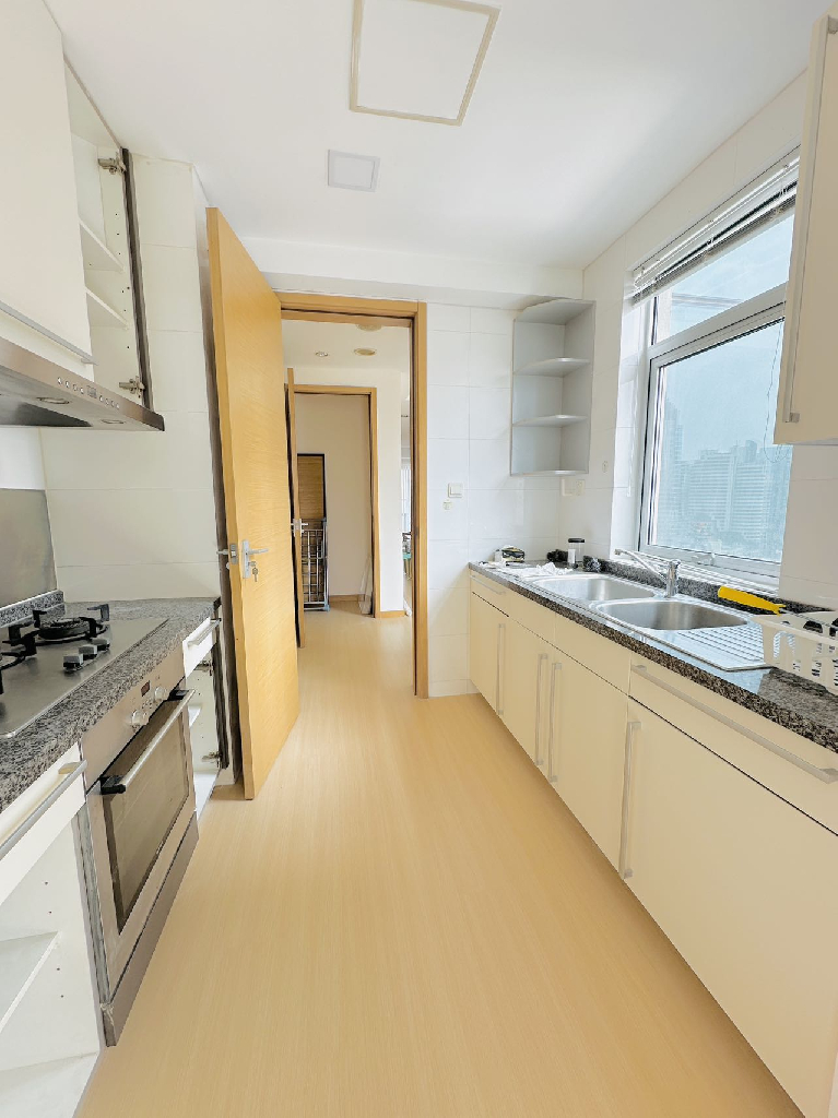 Crystal Pavilion - Image 9