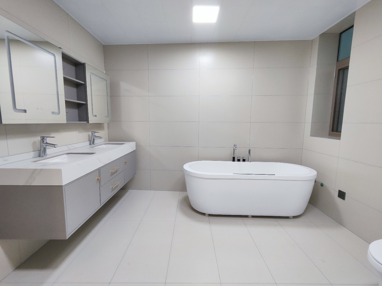 Shimao Lakeside Garden - Image 6