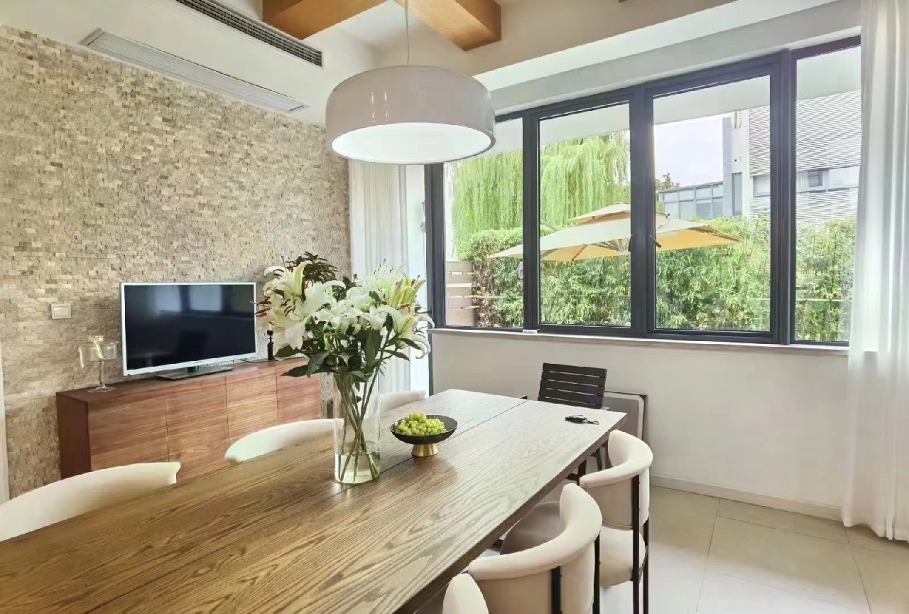 Villa Riviera - Image 2