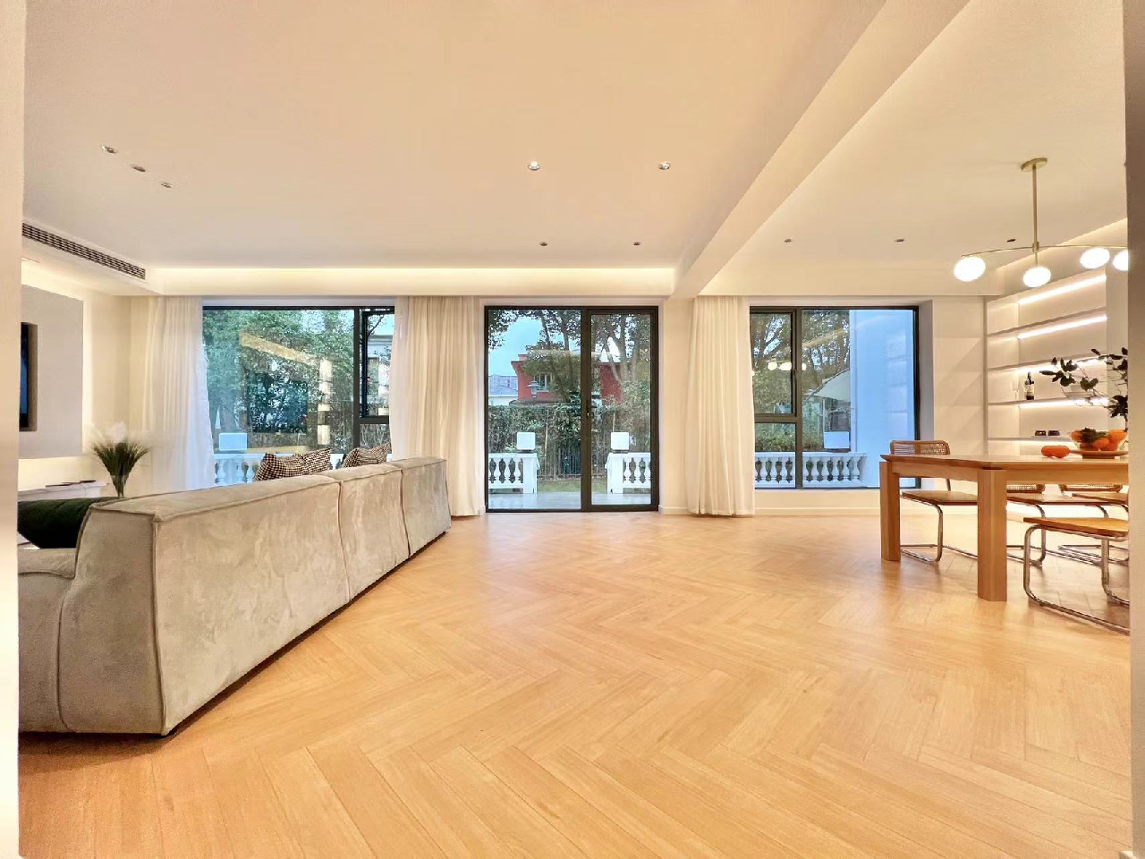 Jiu Shi West Suburb Villa - Image 3