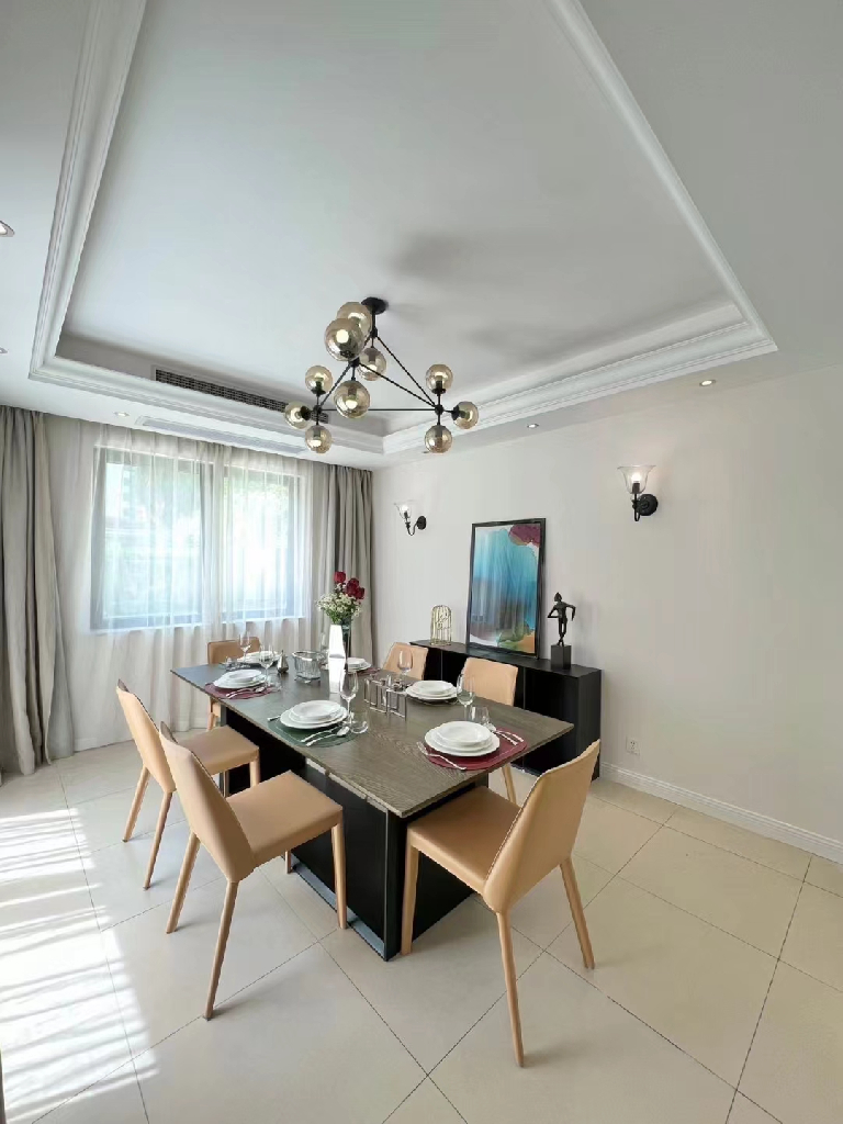 Shanghai Age-Risen Villa - Image 5