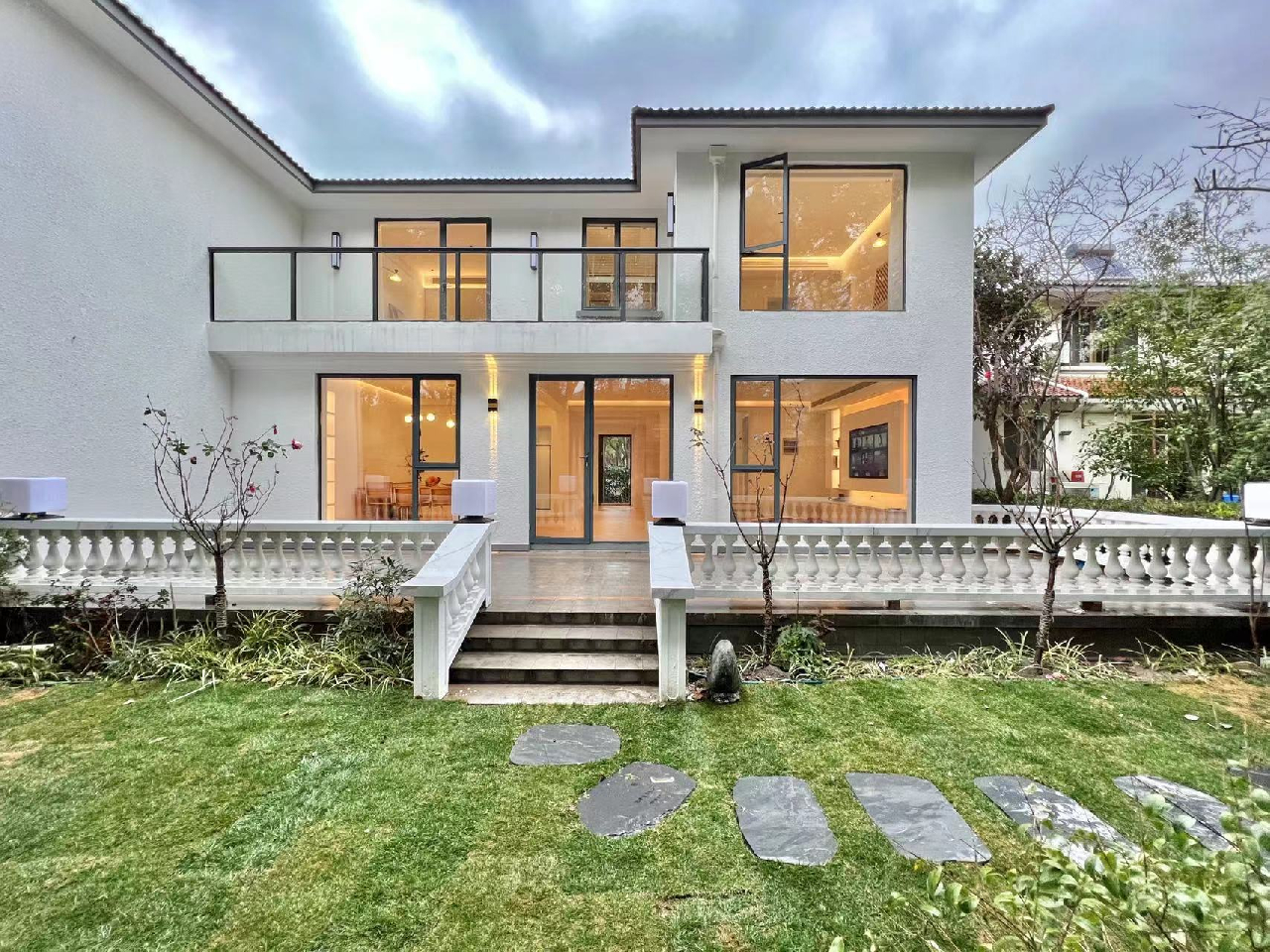 Jiu Shi West Suburb Villa - Image 13