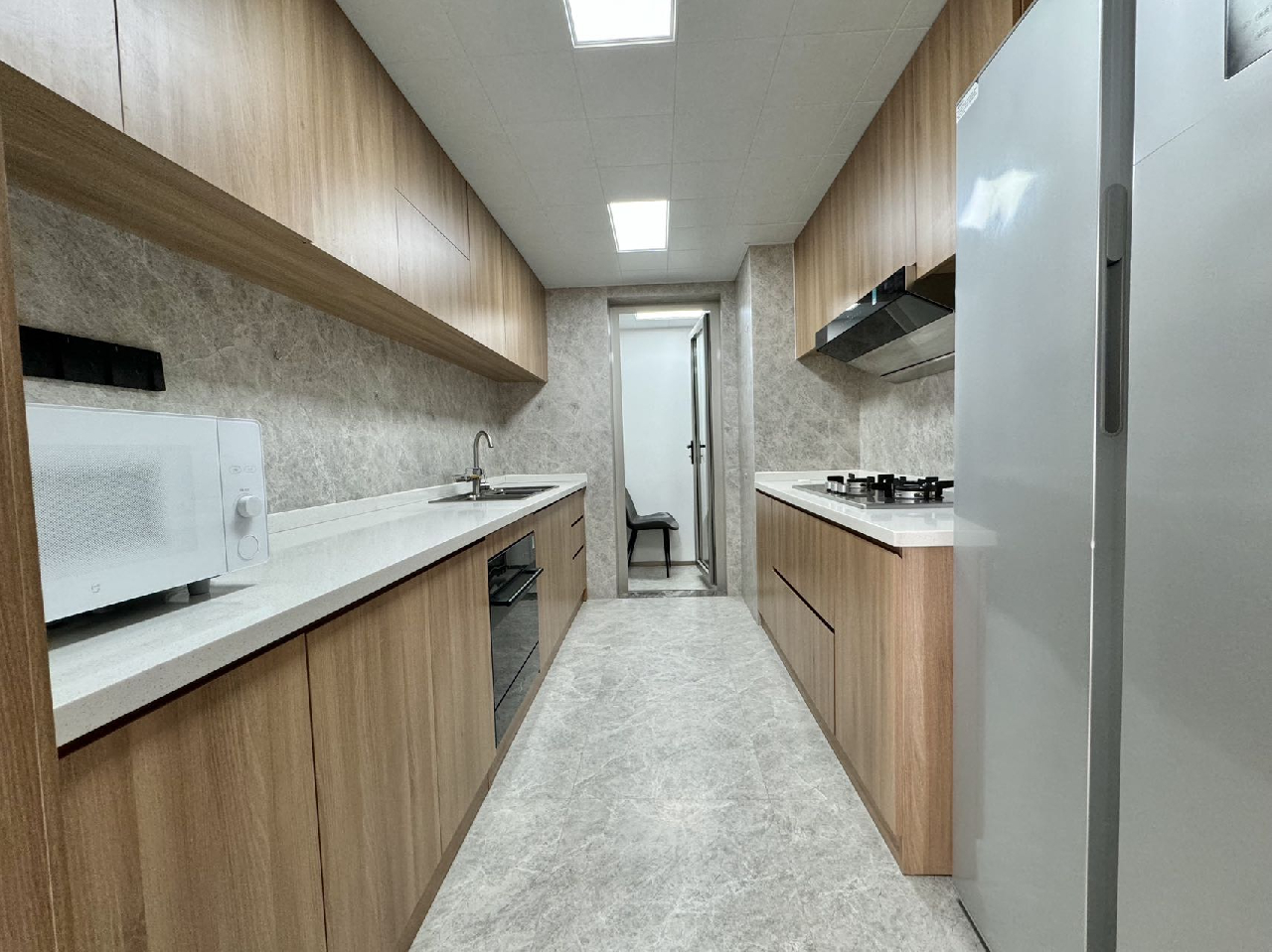 Eight Park Avenue - Image 8