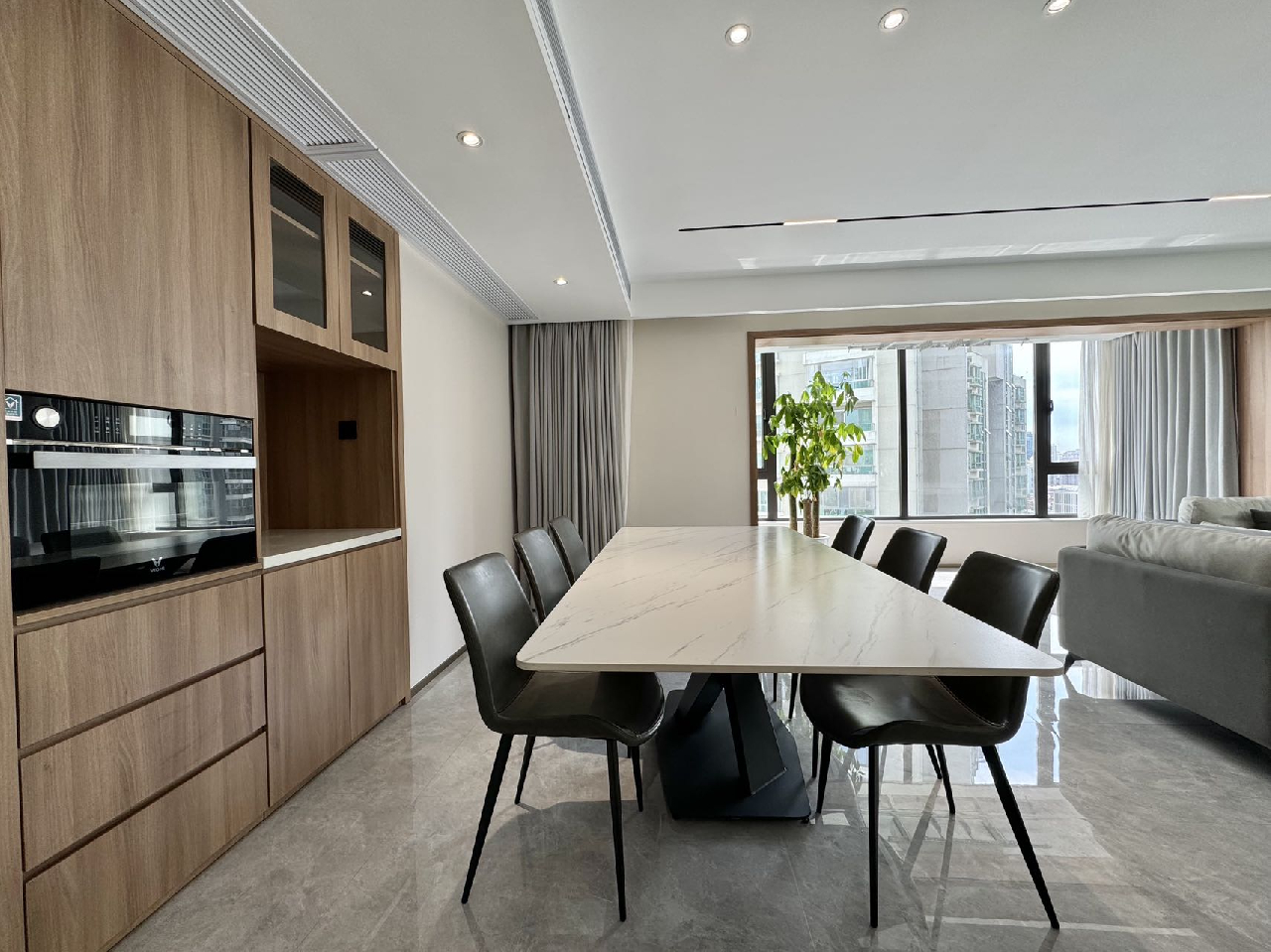 Eight Park Avenue - Image 7