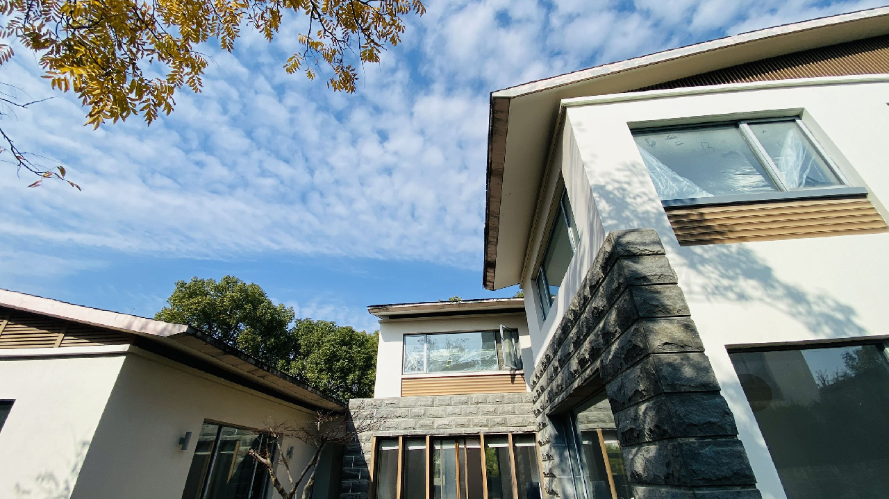 Lakeside Villa - Image 6