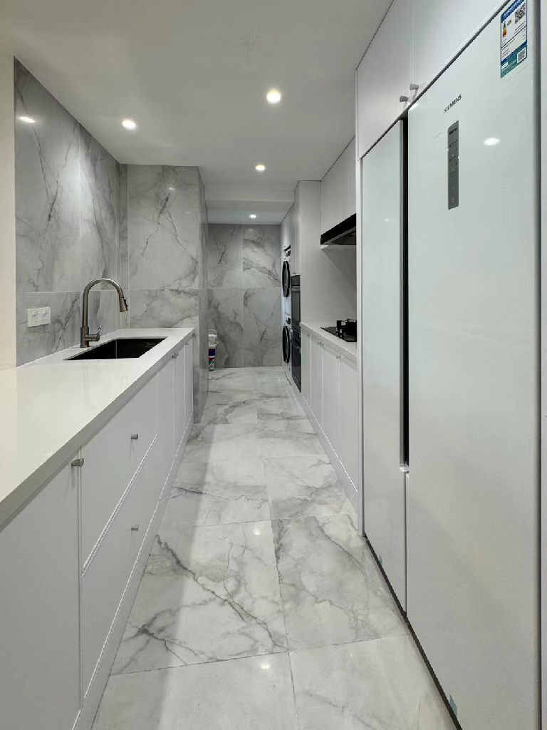 Eight Park Avenue - Image 4