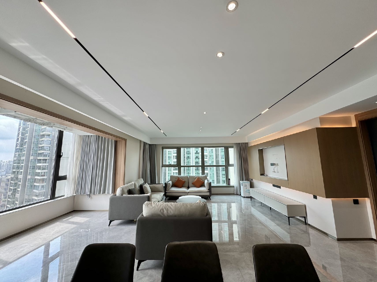 Eight Park Avenue - Image 2