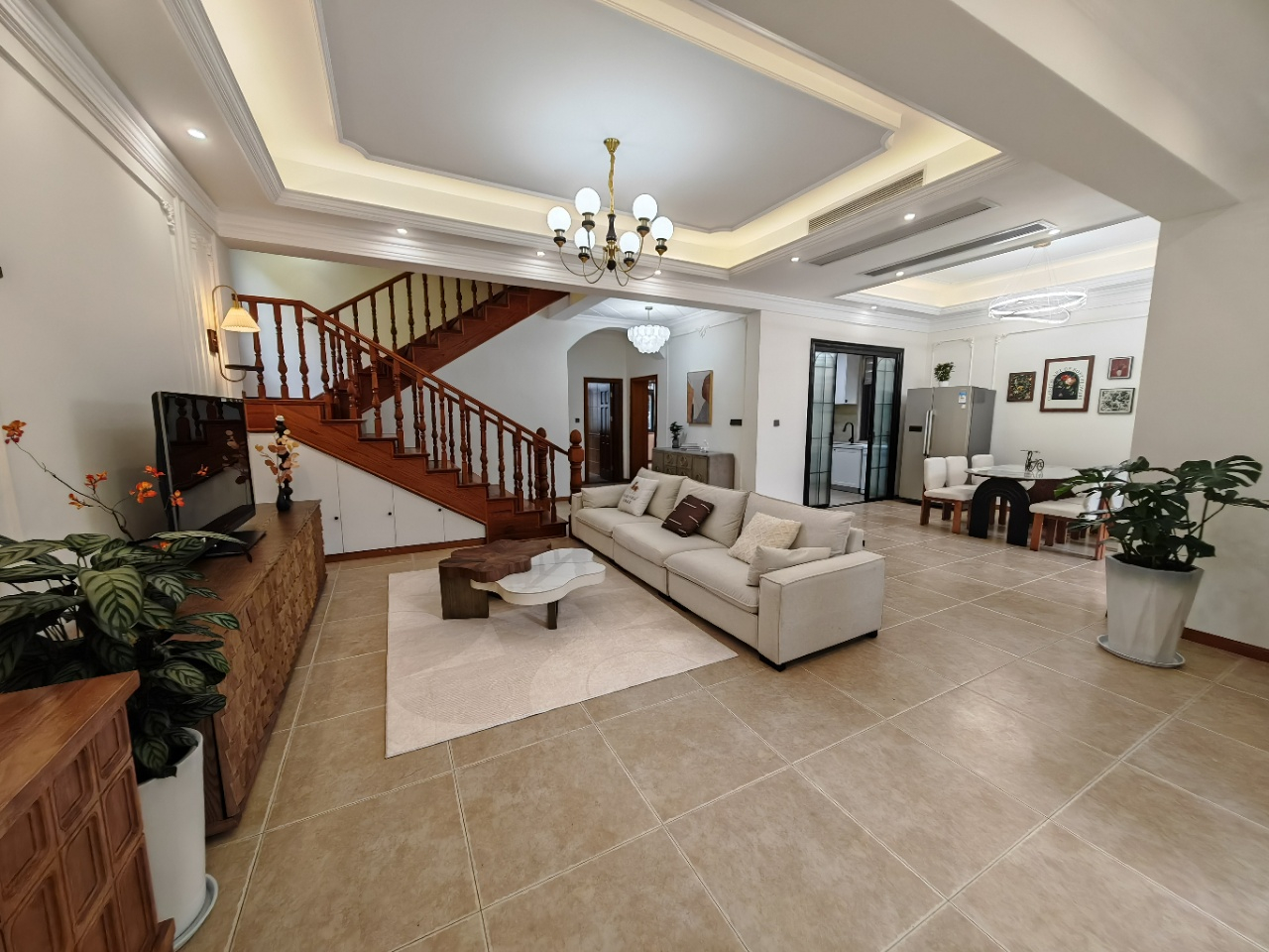 Jiu Shi West Suburb Villa - Image 2