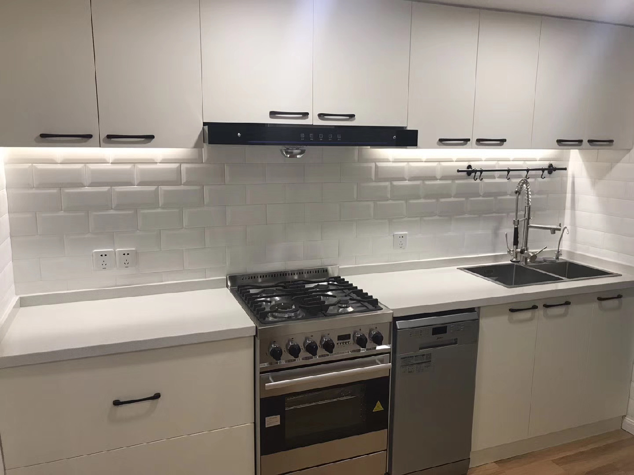 Eight Park Avenue - Image 9