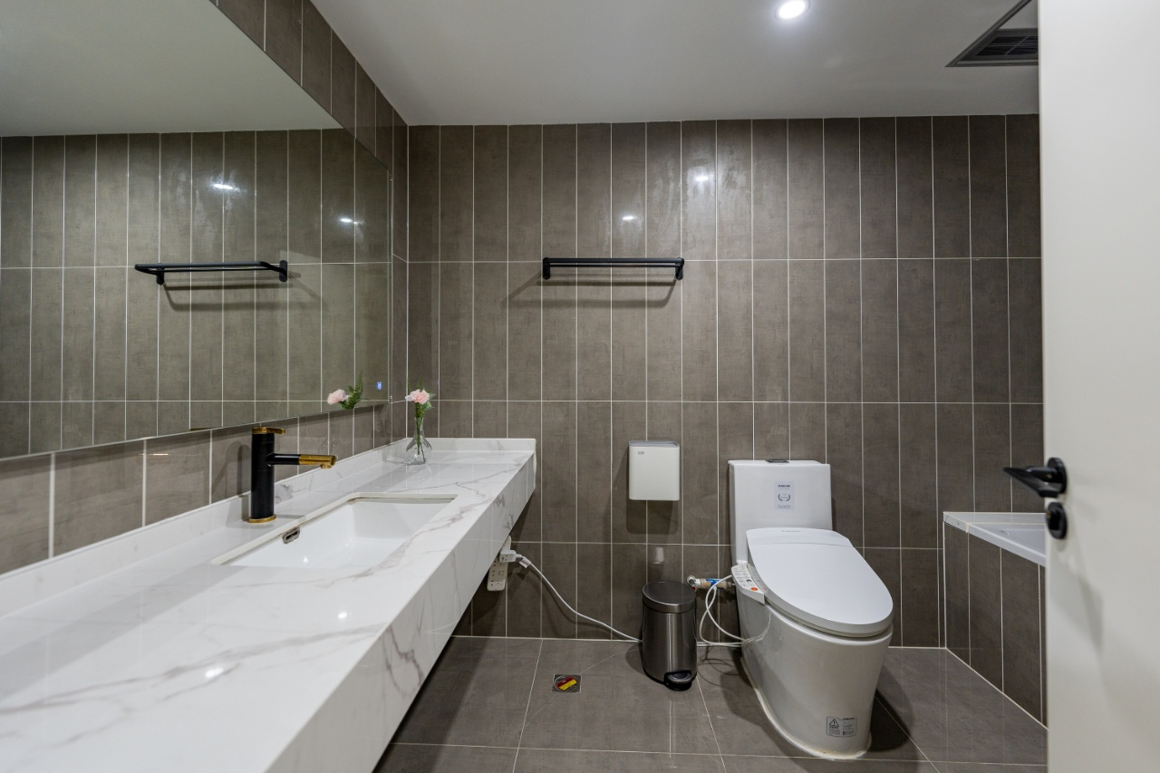 One Park Avenue - Image 7