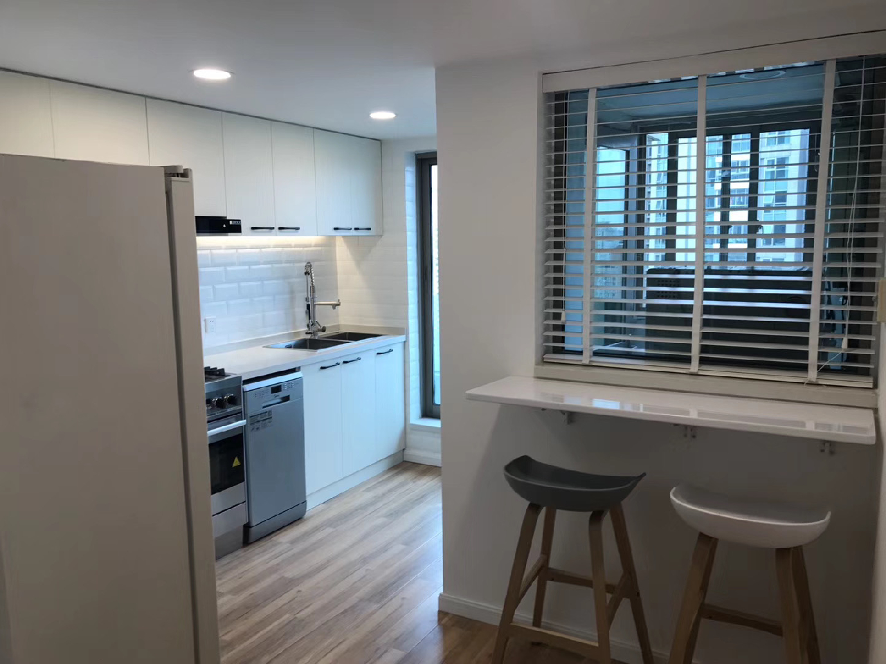 Eight Park Avenue - Image 6