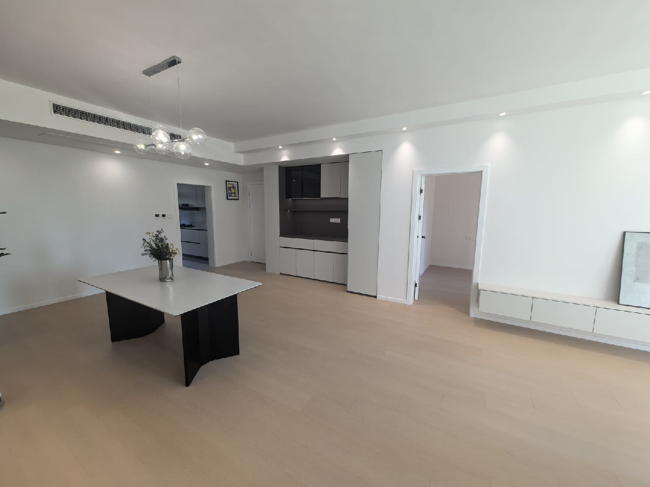 Yanlord Garden - Image 4