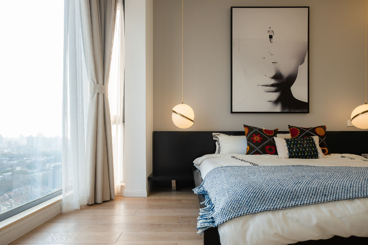 The Summit - Image 6