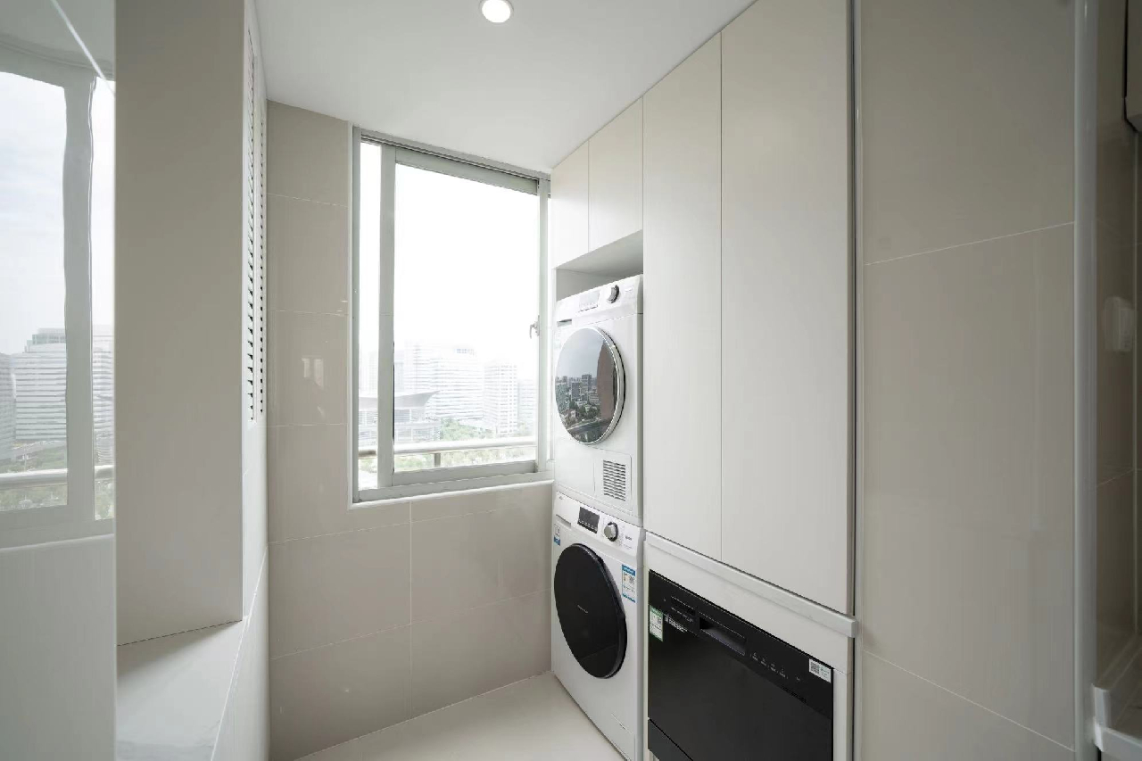 Oasis Riviera - Image 8