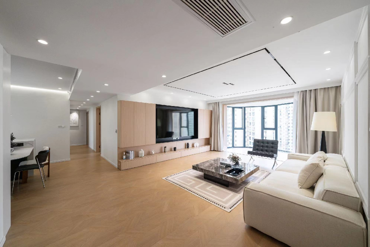 Oasis Riviera - Image 4