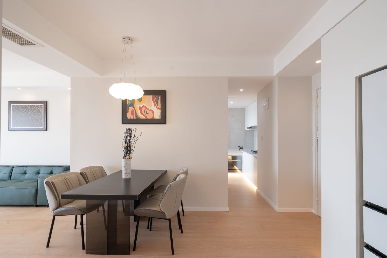 Oasis Riviera - Image 3