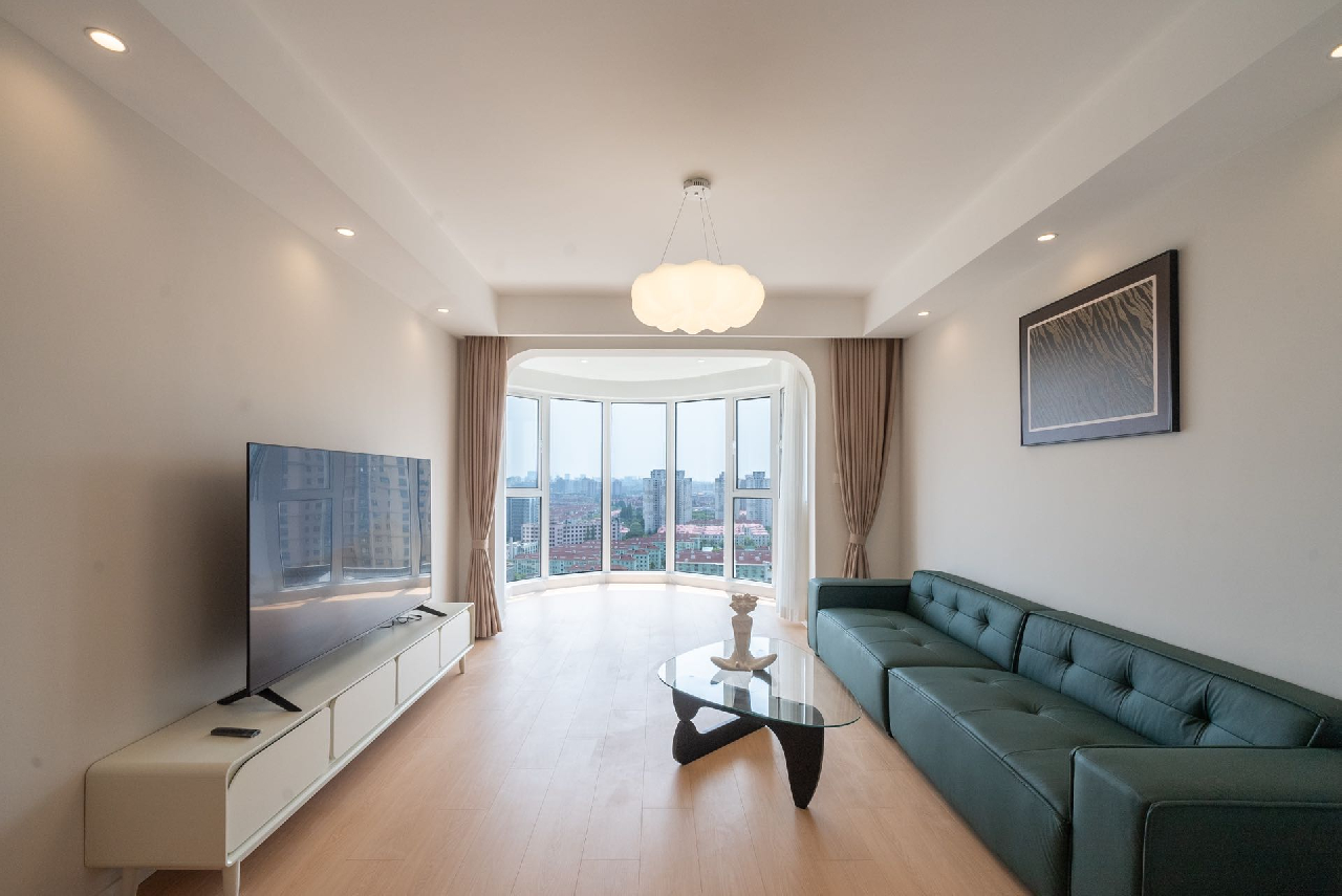 Oasis Riviera - Image 4