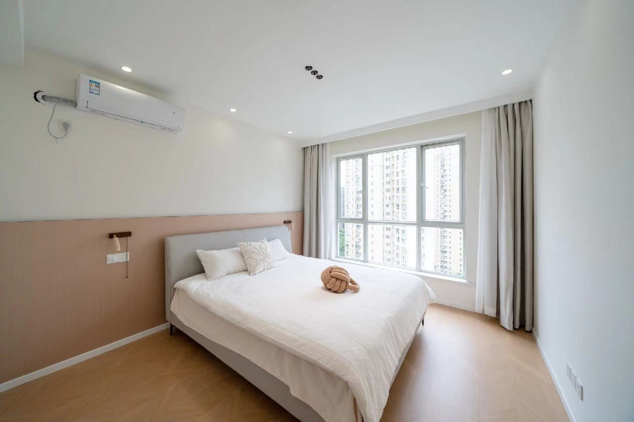 Oasis Riviera - Image 2