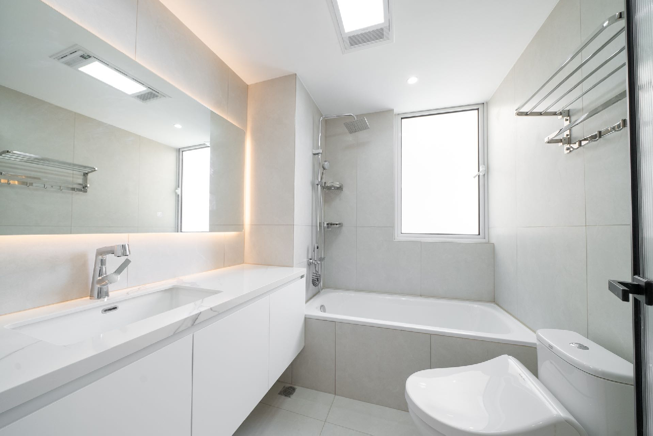 Oasis Riviera - Image 9