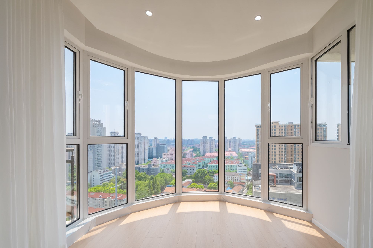 Oasis Riviera - Image 11